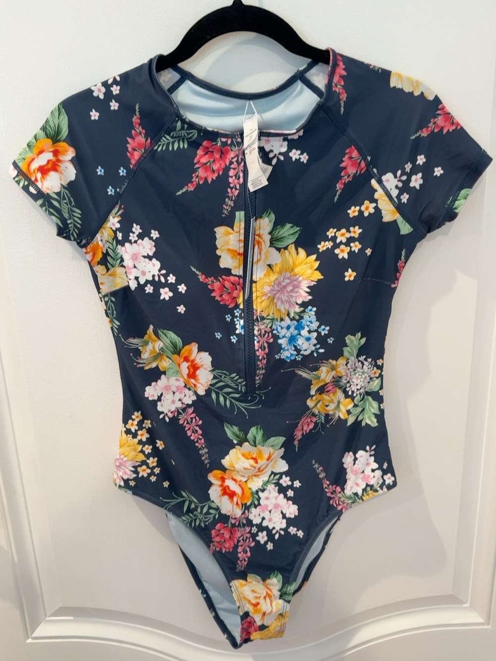 CUPSHE Floral One Piece Swimsuit Medium Zip Front Short Sleeve NWT